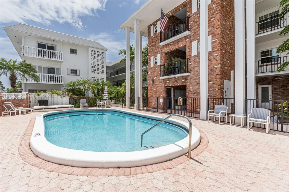 2500 NE 9th St #111 Fort Lauderdale, FL 33304