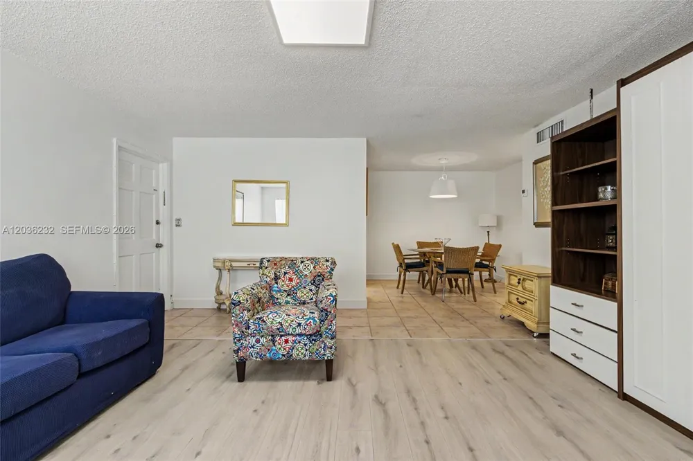 2500 NE 9th St #111 Fort Lauderdale, FL 33304