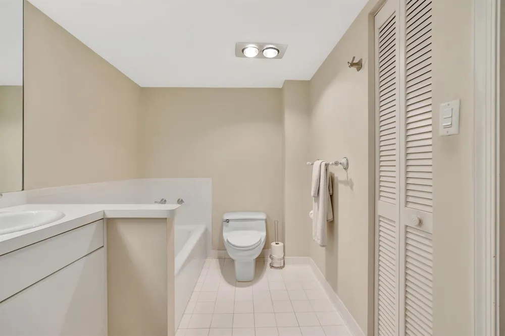 5380 Ocean Drive #11A Riviera Beach, FL 33404