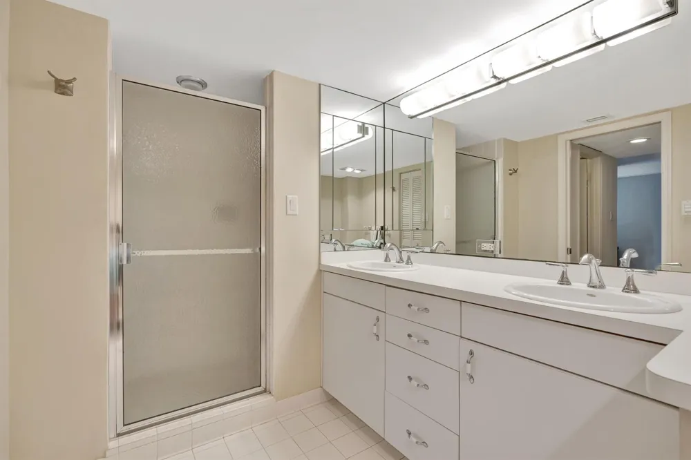 5380 Ocean Drive #11A Riviera Beach, FL 33404
