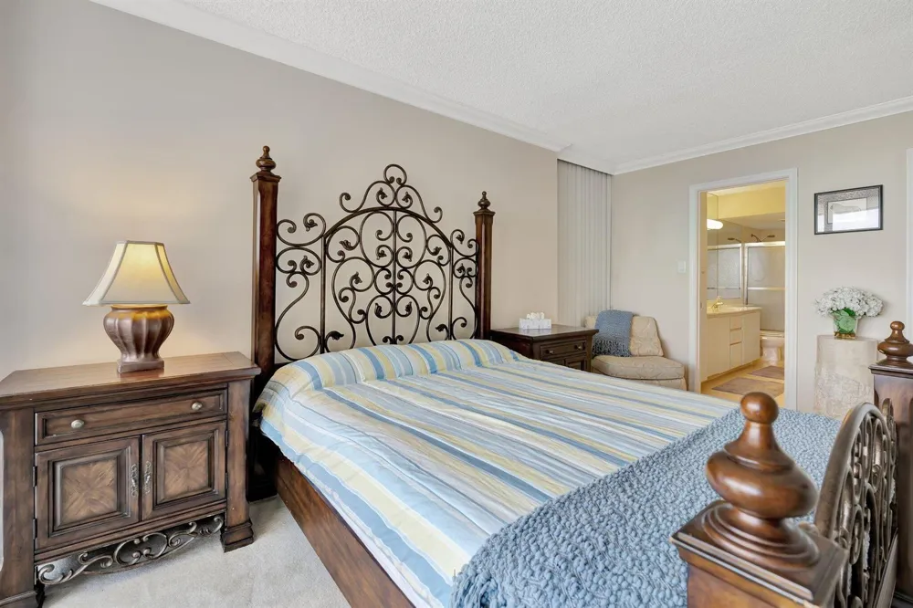 5380 Ocean Drive #11A Riviera Beach, FL 33404