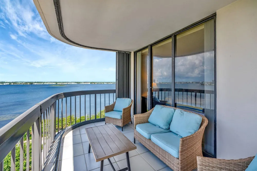 5380 Ocean Drive #11A Riviera Beach, FL 33404
