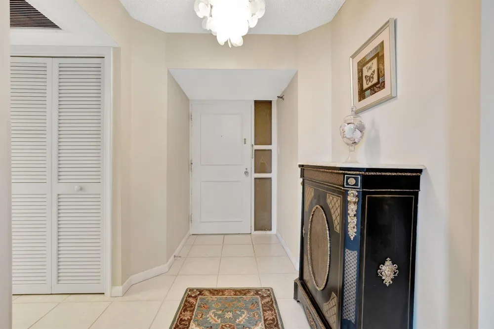 5380 Ocean Drive #11A Riviera Beach, FL 33404