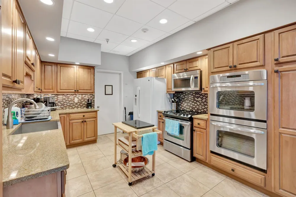 5380 Ocean Drive #11A Riviera Beach, FL 33404