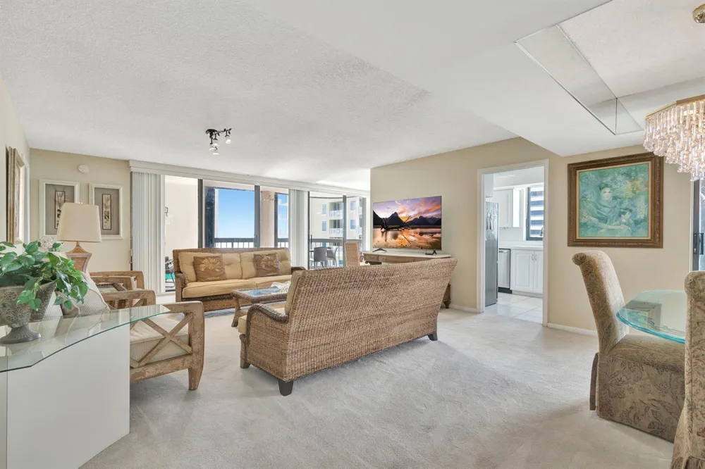 5380 Ocean Drive #11A Riviera Beach, FL 33404