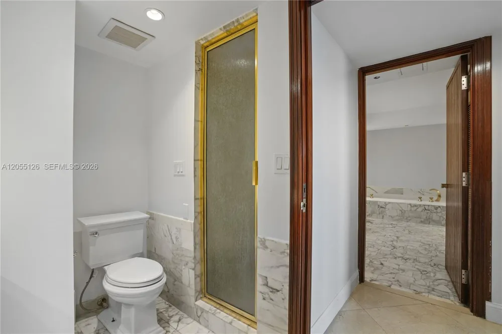 19355 Turnberry Way #25GR Aventura, FL 33180