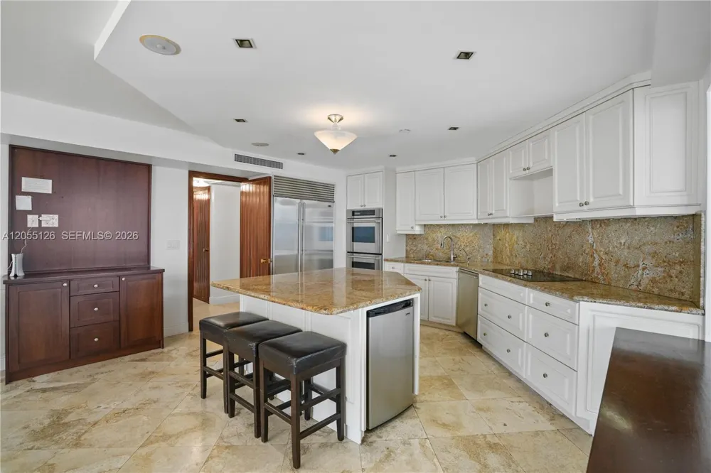 19355 Turnberry Way #25GR Aventura, FL 33180