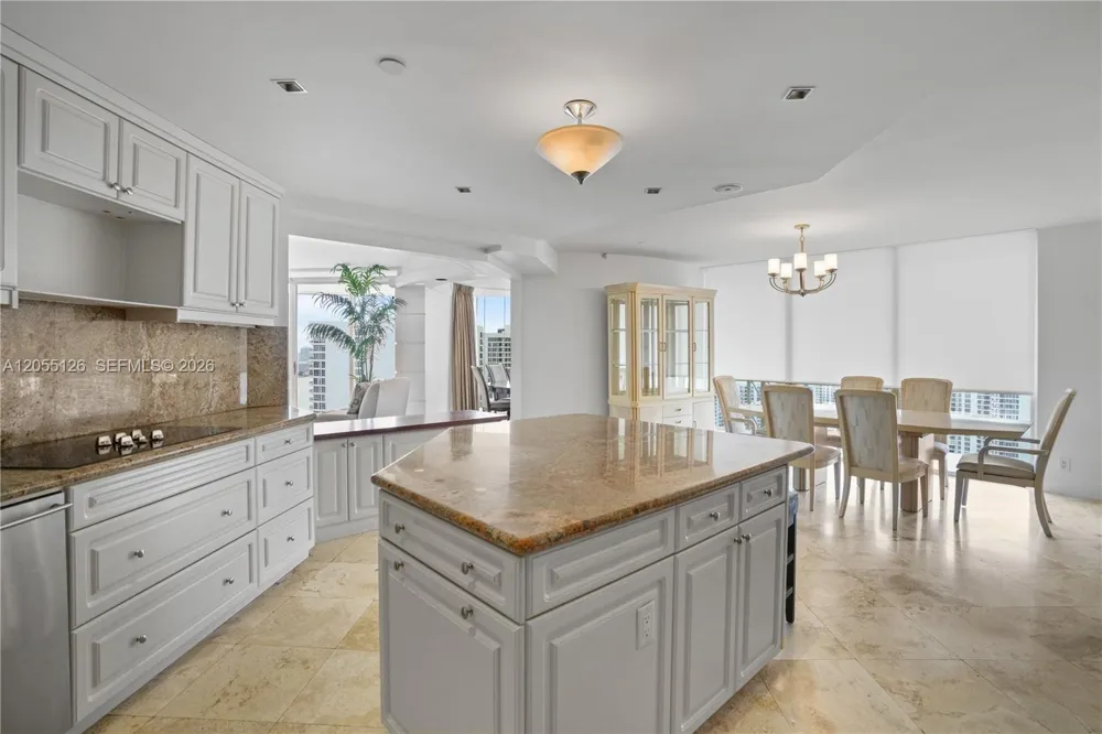 19355 Turnberry Way #25GR Aventura, FL 33180