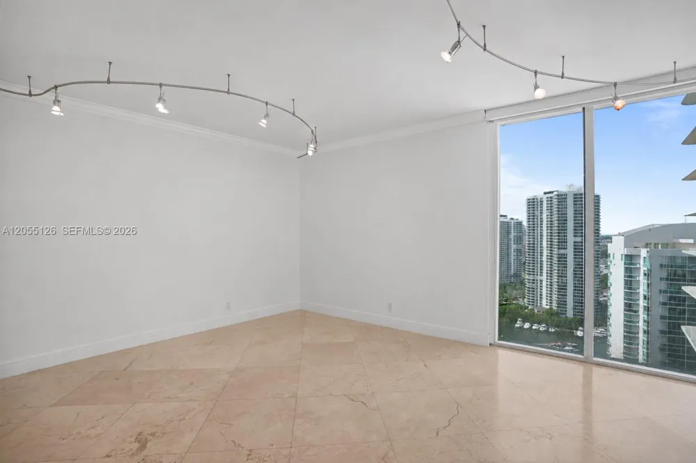 19355 Turnberry Way #25GR Aventura, FL 33180