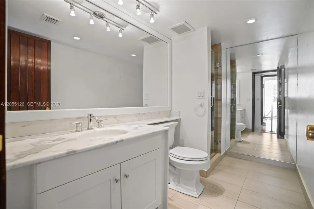 19355 Turnberry Way #25GR Aventura, FL 33180