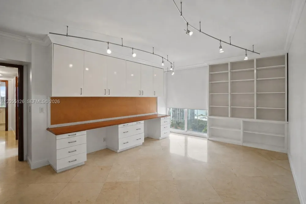 19355 Turnberry Way #25GR Aventura, FL 33180