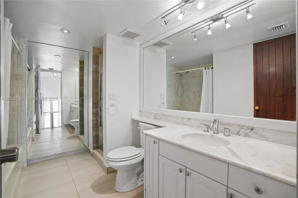 19355 Turnberry Way #25GR Aventura, FL 33180