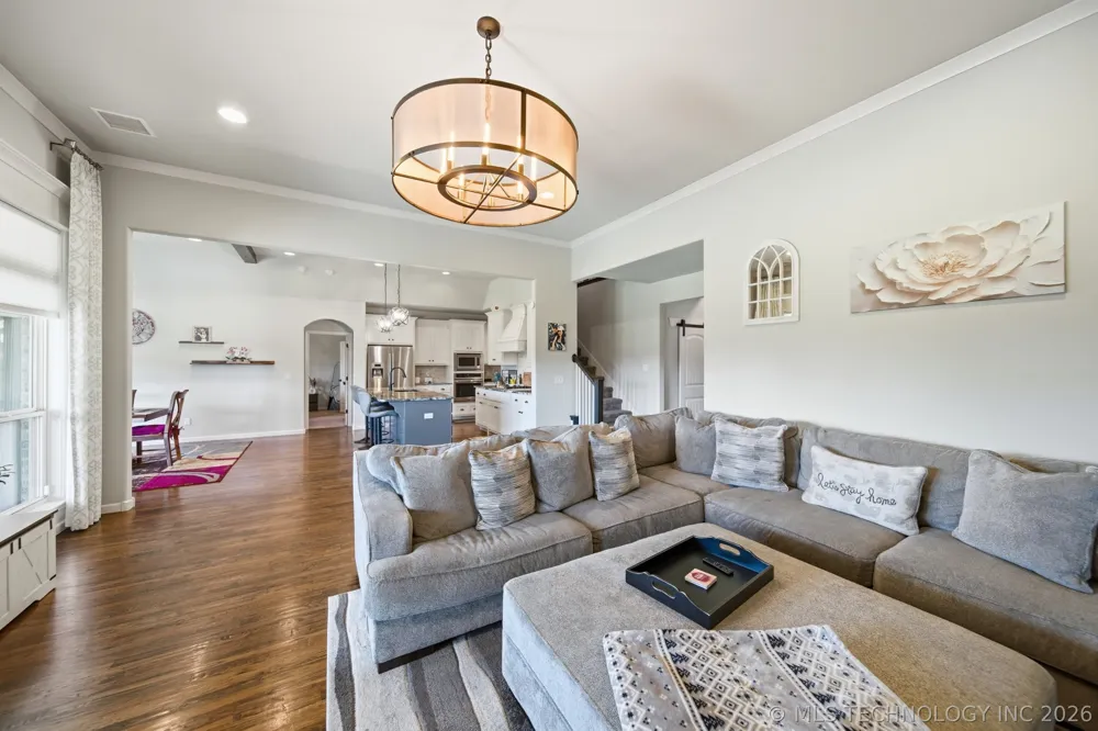 2114 W 117th Place S Jenks, OK 74037