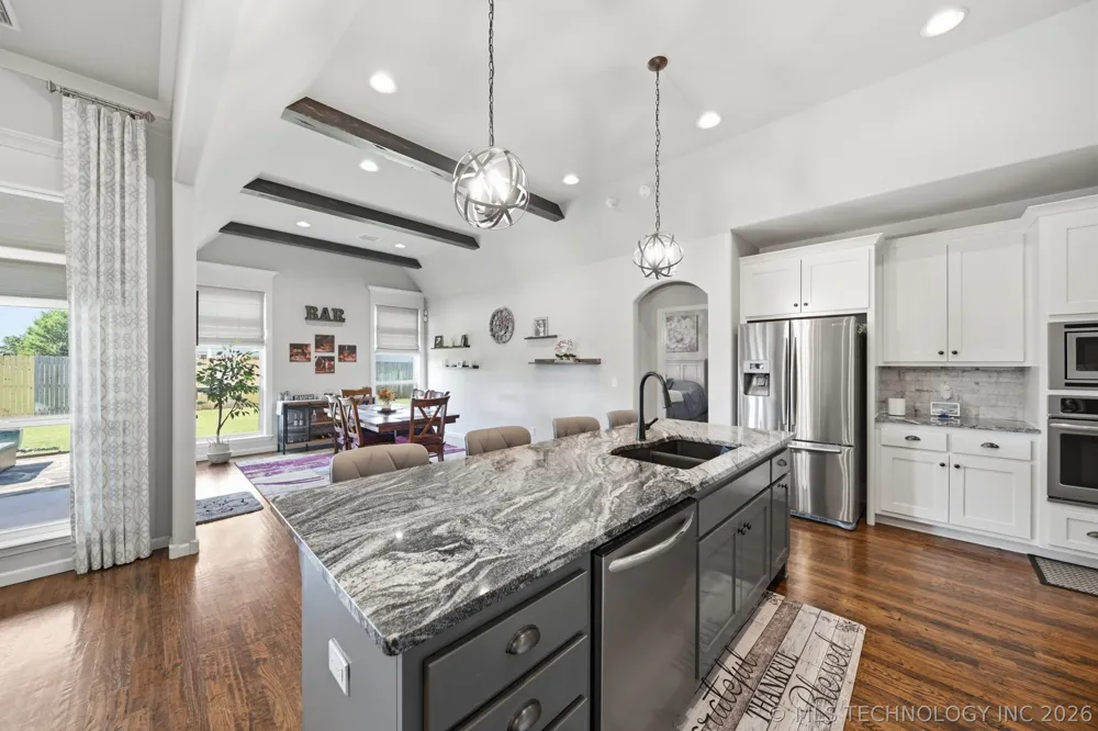 2114 W 117th Place S Jenks, OK 74037