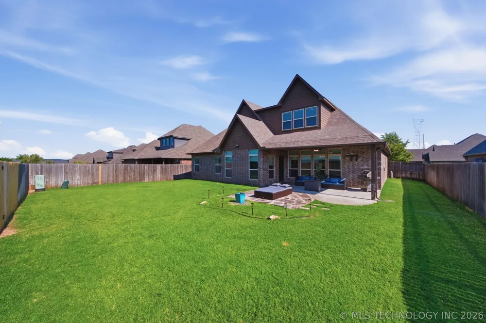 2114 W 117th Place S Jenks, OK 74037