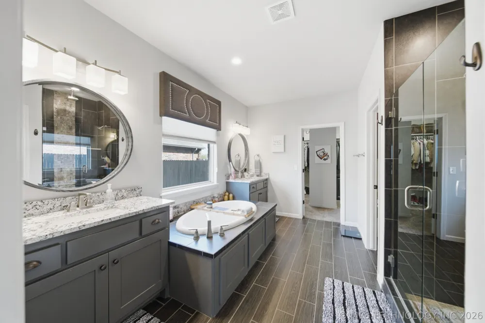 2114 W 117th Place S Jenks, OK 74037