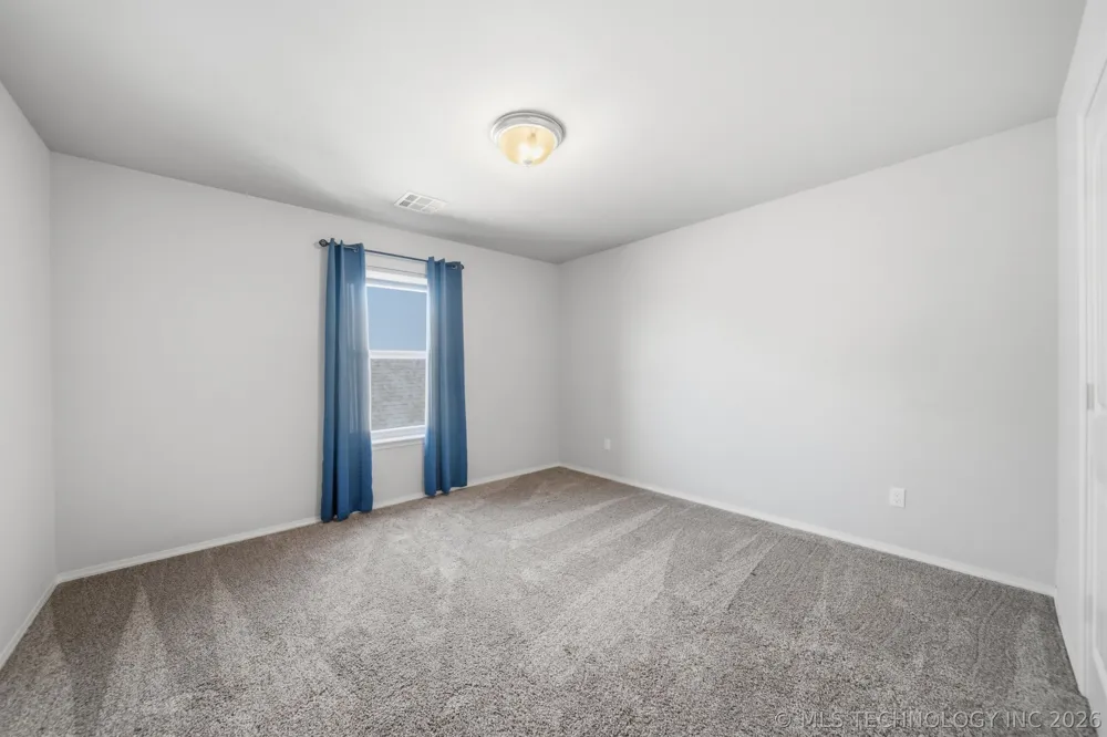2114 W 117th Place S Jenks, OK 74037