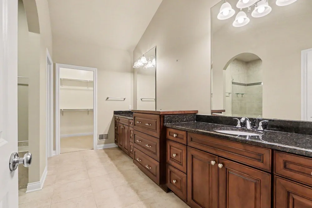 8888 Oakland Hills Circle Portage City, MI 49024