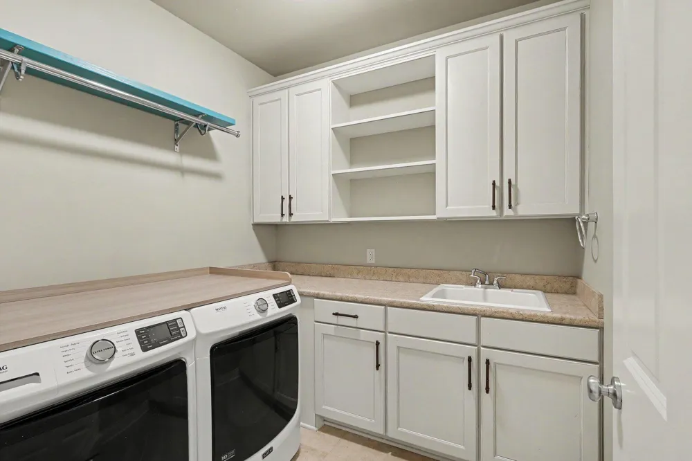 8888 Oakland Hills Circle Portage City, MI 49024
