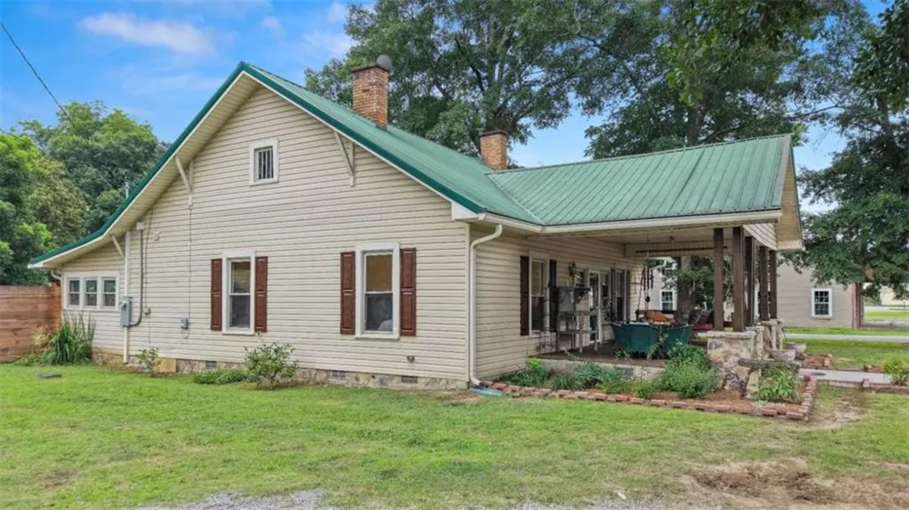 17 Lyerly Dam Road Lyerly, GA 30730