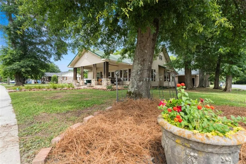 17 Lyerly Dam Road Lyerly, GA 30730