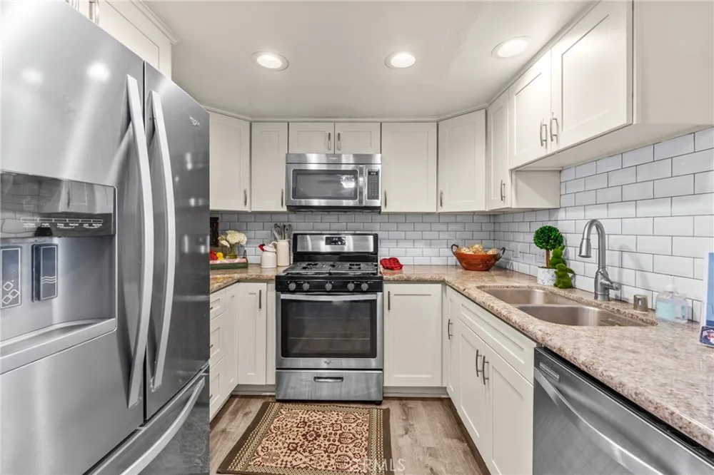 111 S Lakeview Avenue #G Placentia, CA 92870