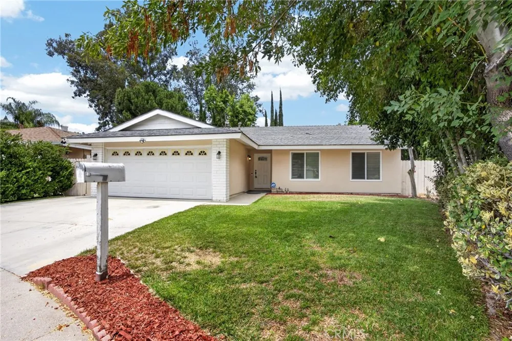 24441 Denise Pl Newhall, CA 91321