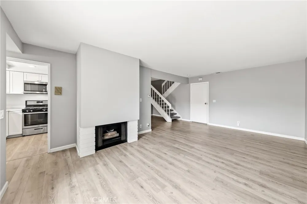1569 Avenida Selva #201 Fullerton, CA 92833
