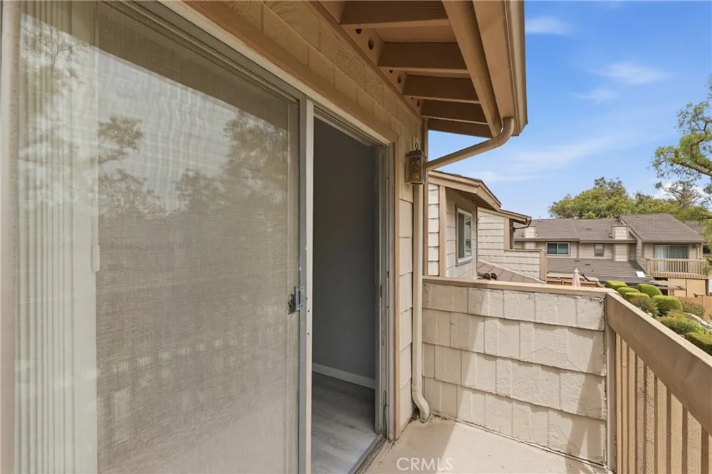 1569 Avenida Selva #201 Fullerton, CA 92833