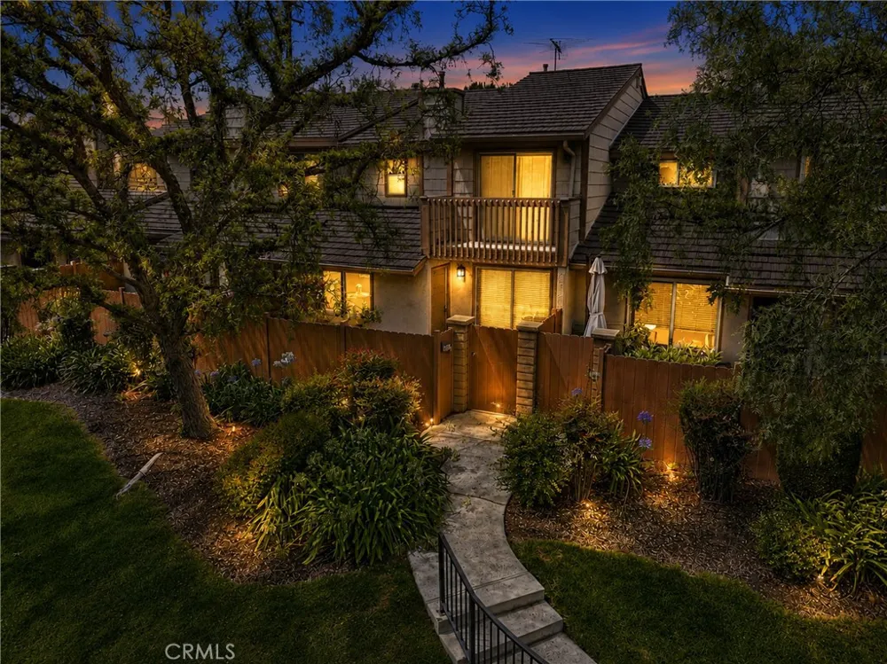 1569 Avenida Selva #201 Fullerton, CA 92833