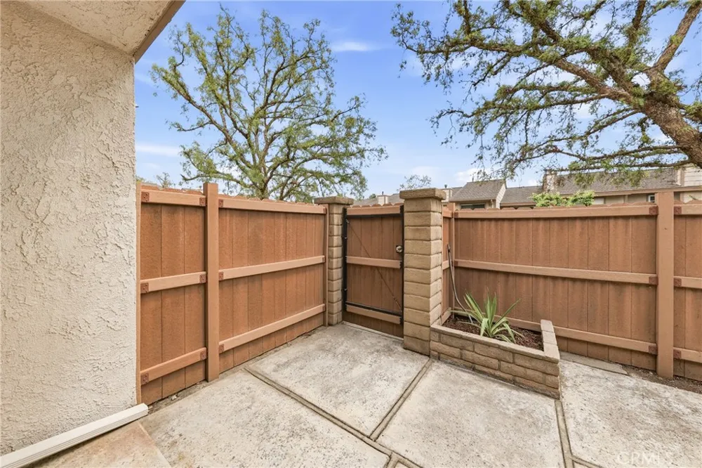 1569 Avenida Selva #201 Fullerton, CA 92833