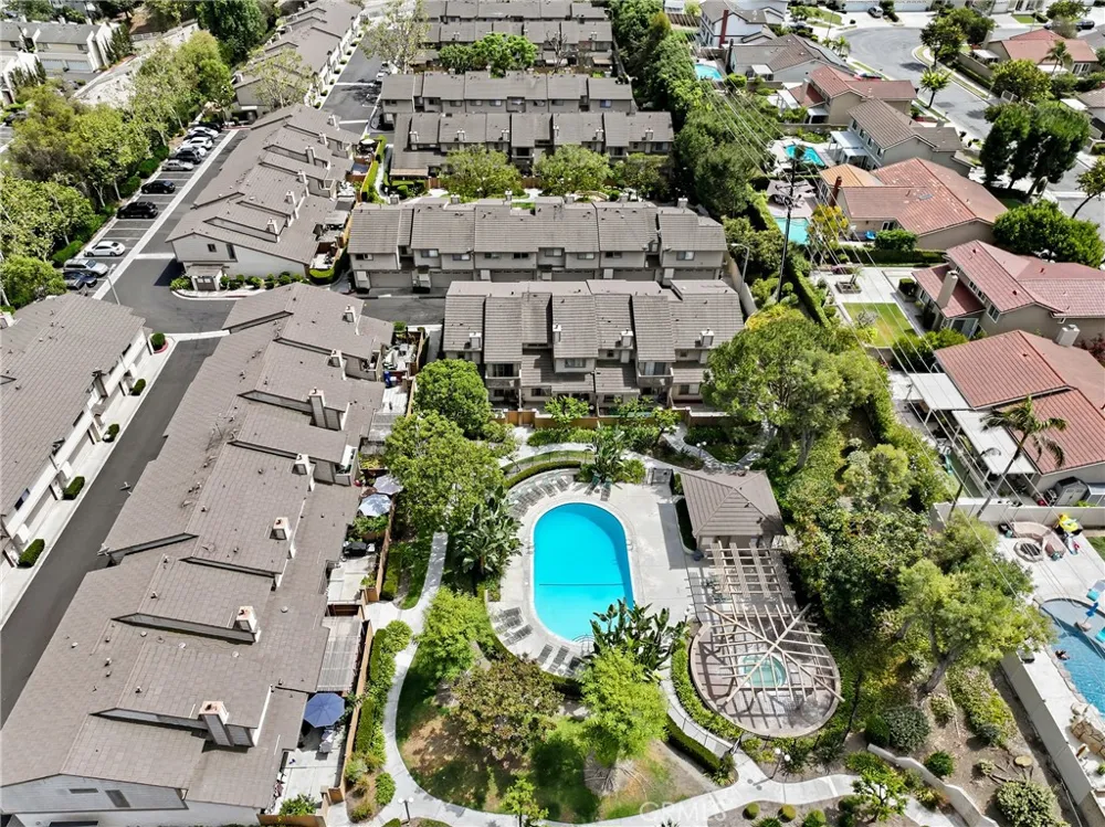 1569 Avenida Selva #201 Fullerton, CA 92833