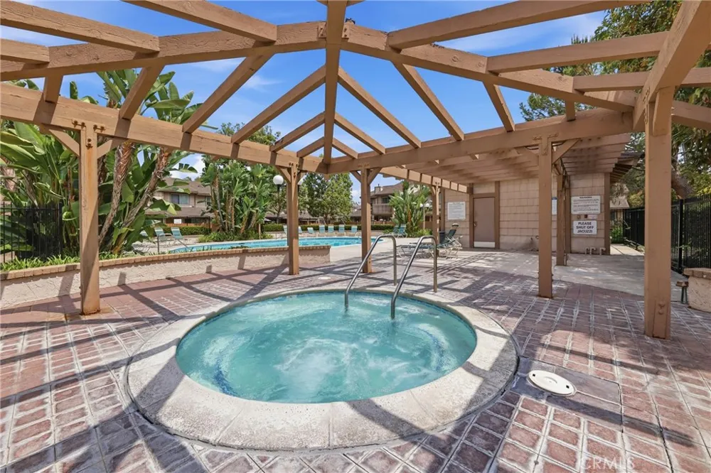 1569 Avenida Selva #201 Fullerton, CA 92833