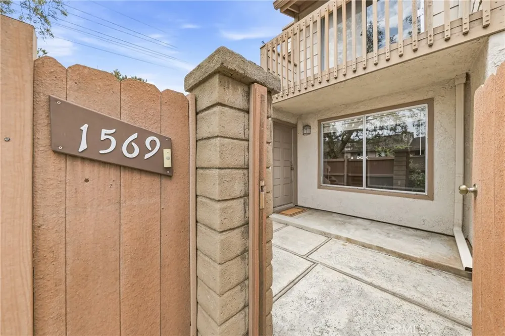 1569 Avenida Selva #201 Fullerton, CA 92833
