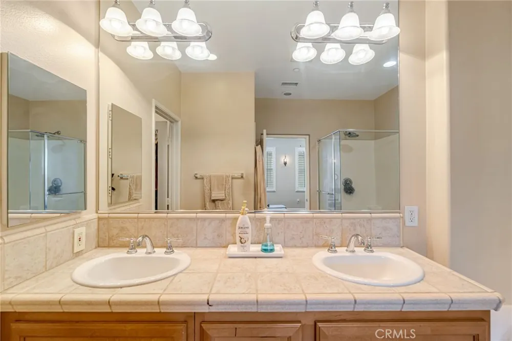27022 Pebble Beach Valencia, CA 91381