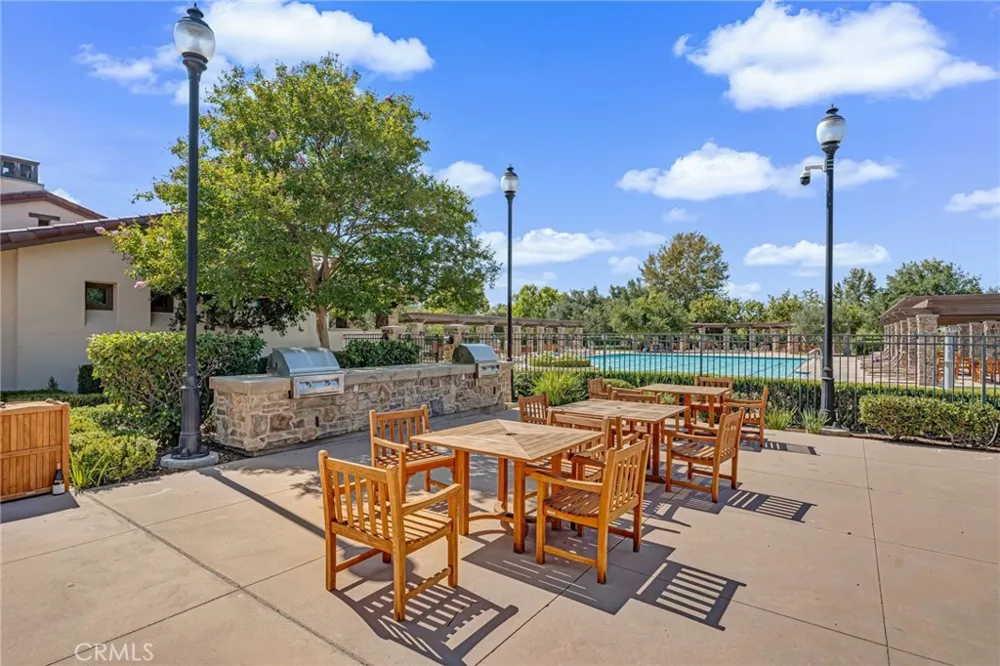 27022 Pebble Beach Valencia, CA 91381