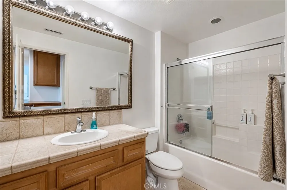 27022 Pebble Beach Valencia, CA 91381
