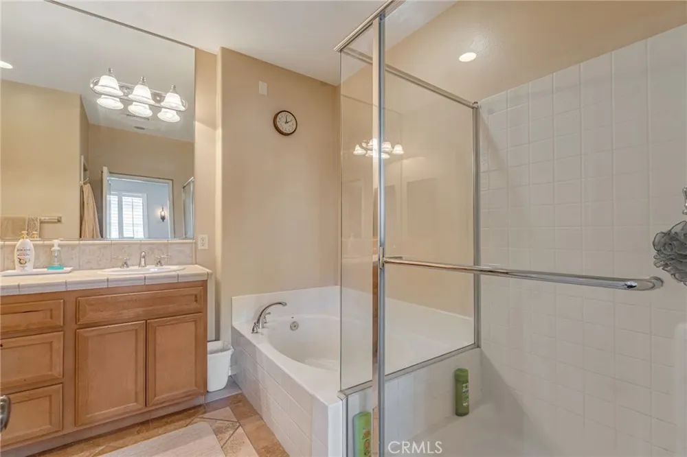 27022 Pebble Beach Valencia, CA 91381