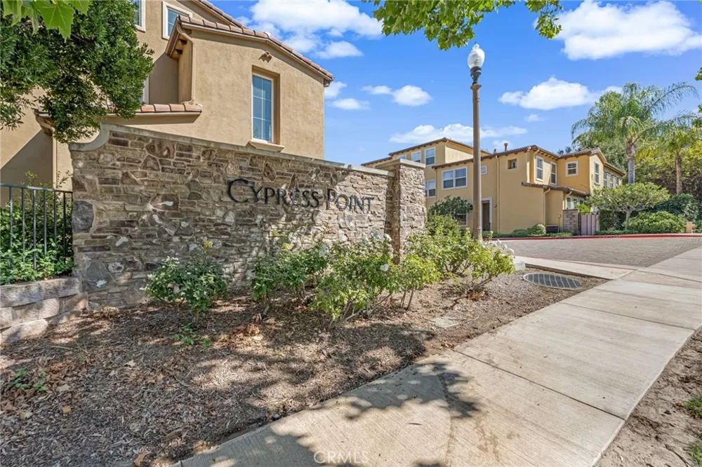 27022 Pebble Beach Valencia, CA 91381