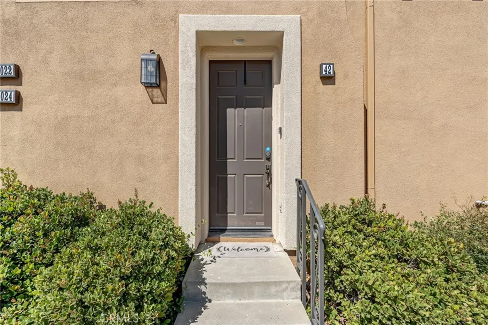 27022 Pebble Beach Valencia, CA 91381