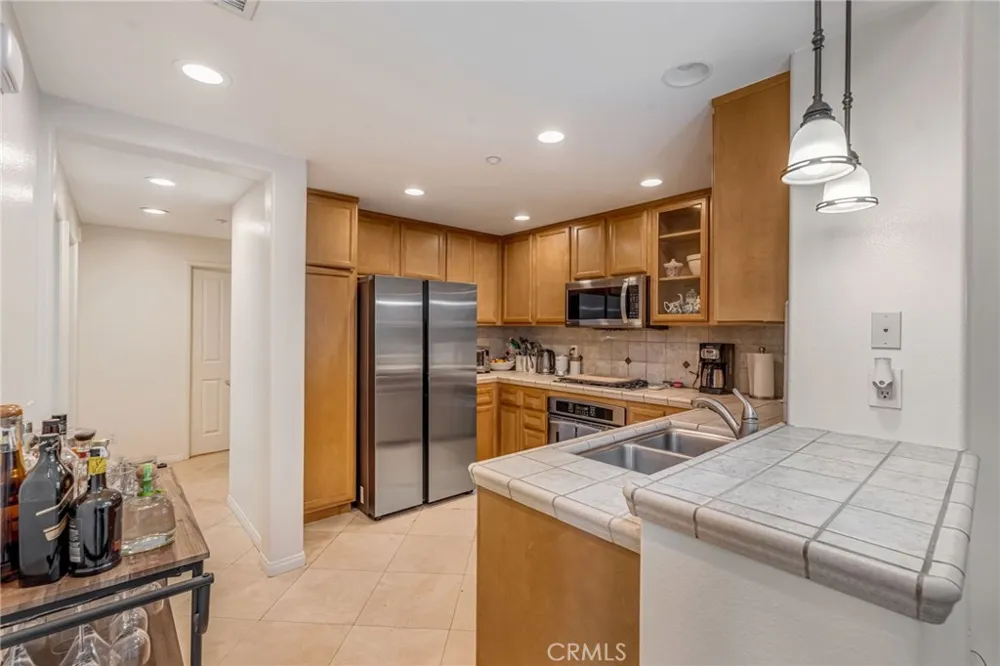 27022 Pebble Beach Valencia, CA 91381