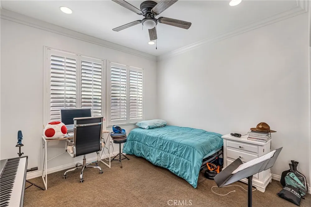 27022 Pebble Beach Valencia, CA 91381