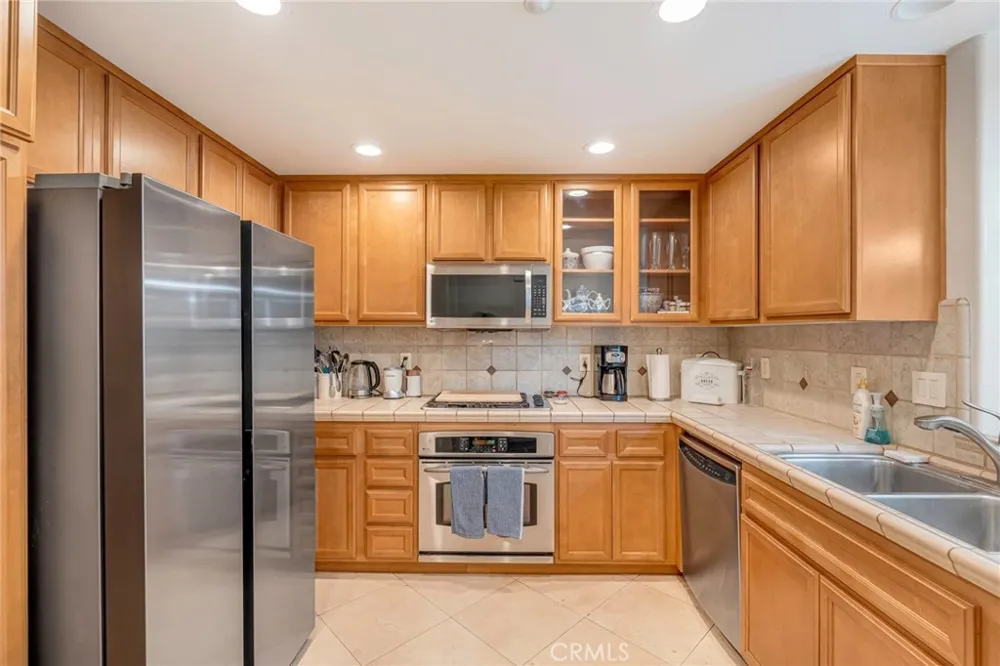 27022 Pebble Beach Valencia, CA 91381