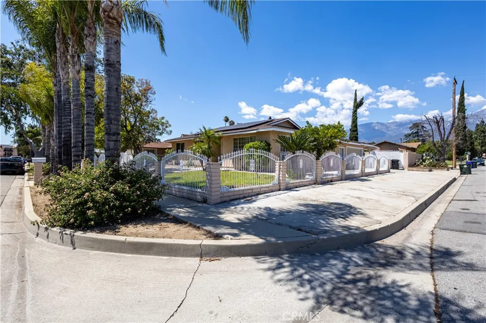 9870 Salina Rancho Cucamonga, CA 91730