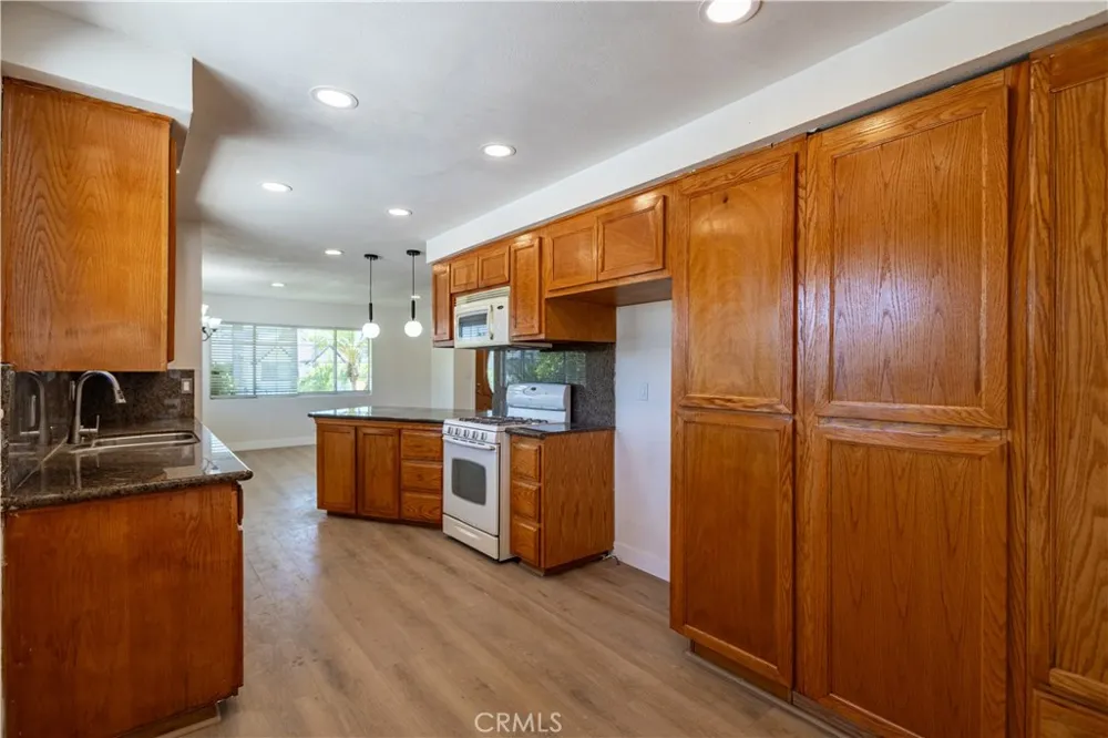 9870 Salina Rancho Cucamonga, CA 91730