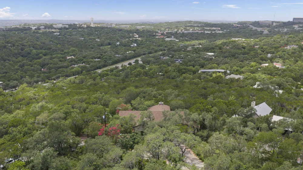 468 Spiller Lane West Lake Hills, TX 78746
