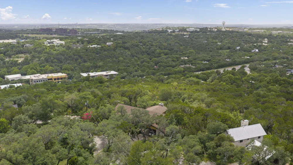 468 Spiller Lane West Lake Hills, TX 78746