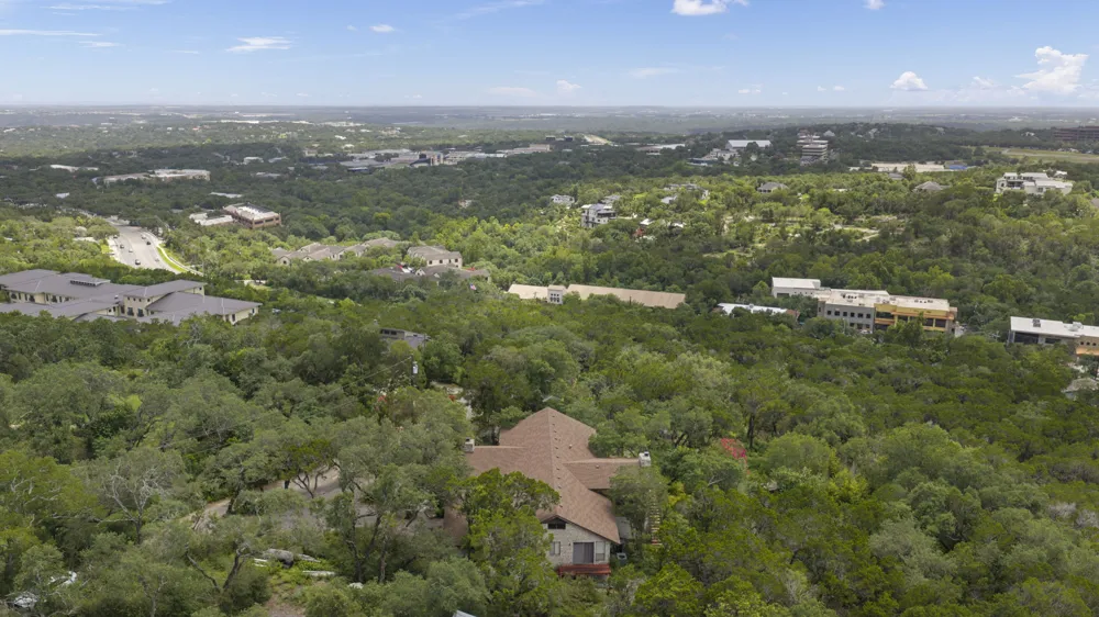 468 Spiller Lane West Lake Hills, TX 78746