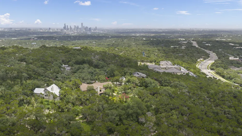 468 Spiller Lane West Lake Hills, TX 78746