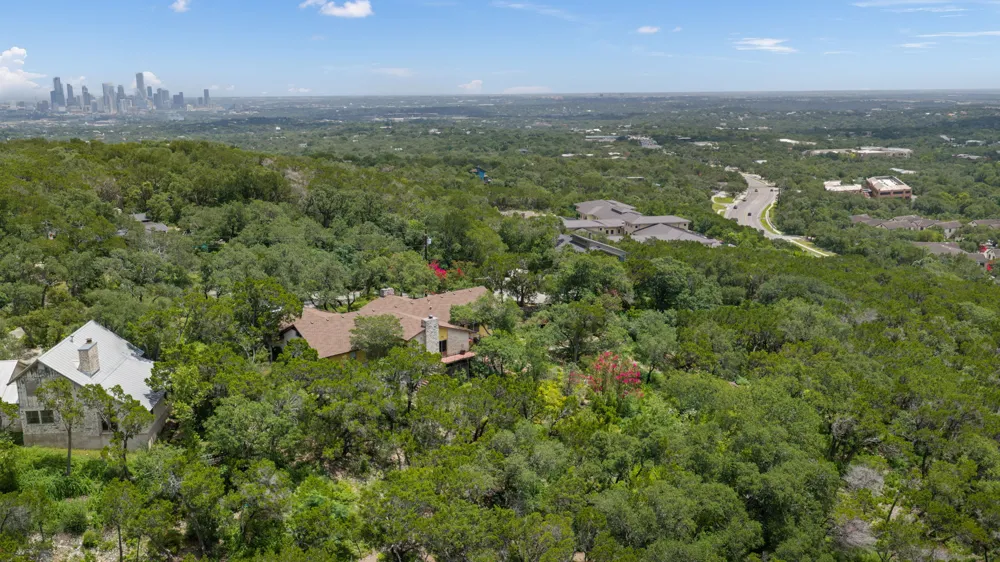 468 Spiller Lane West Lake Hills, TX 78746